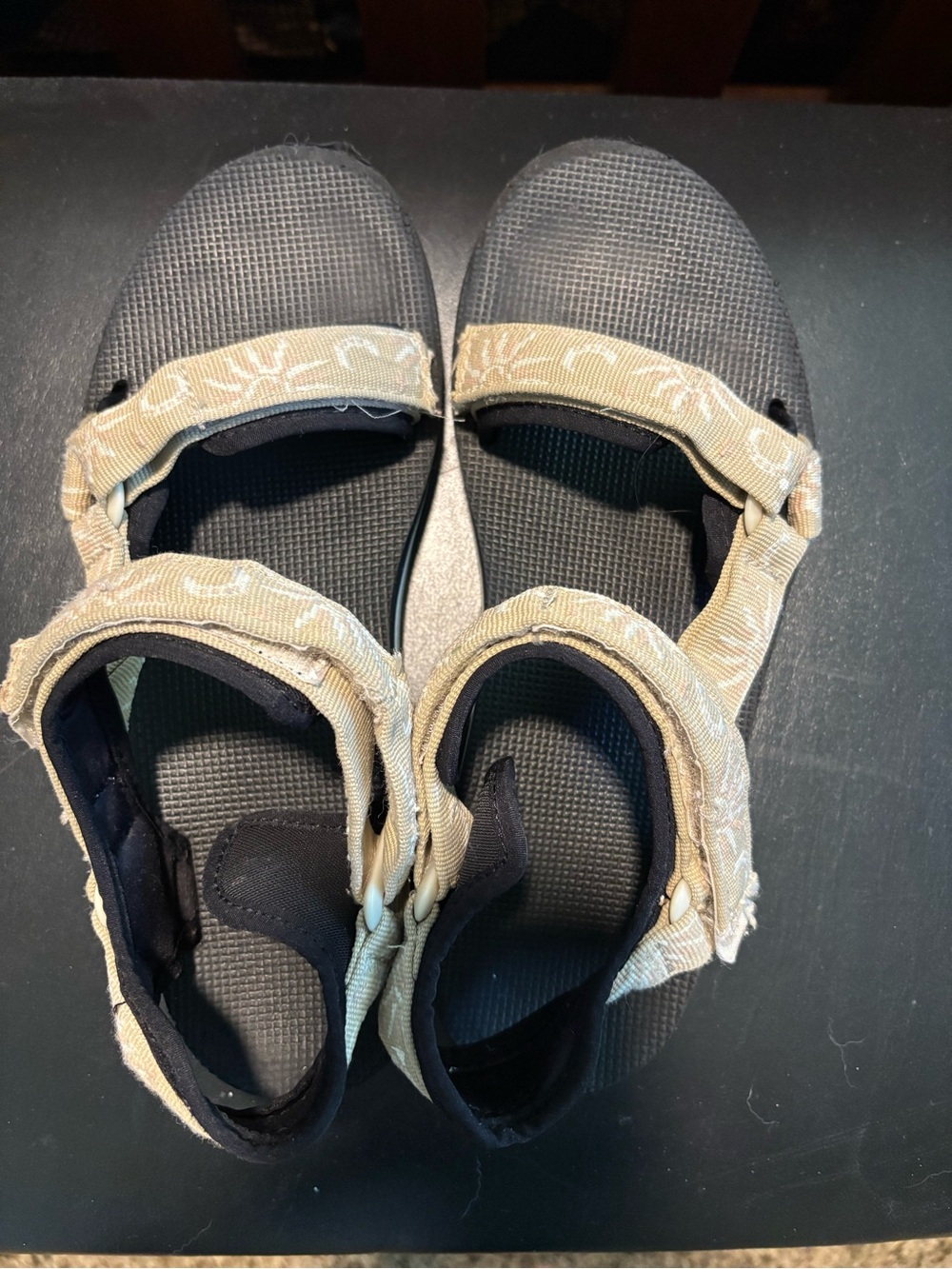 Women’s size 9 Tevas